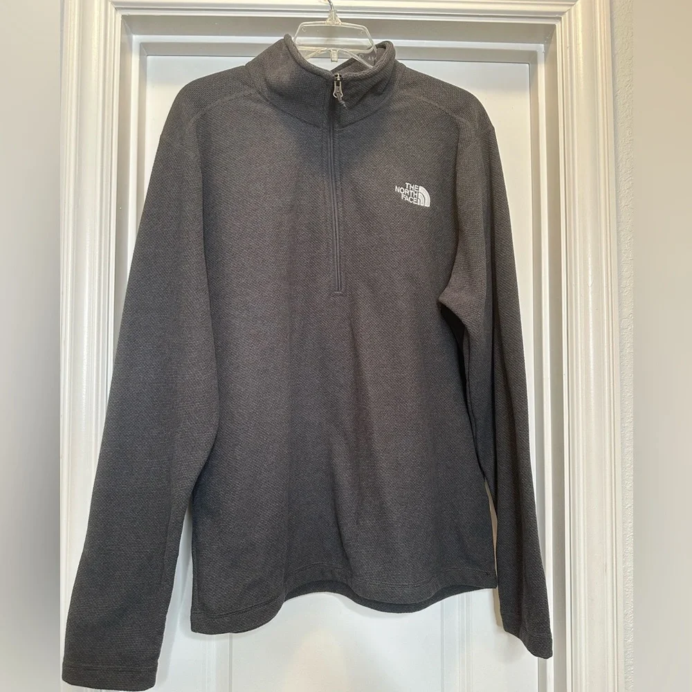 Mens north face gray quarters zip in grey size large